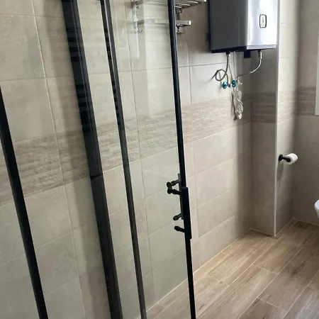 U5 A Estrenar Bien Situado Cerca De Metro Appartement Madrid Buitenkant foto